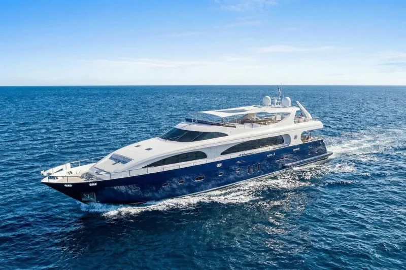 Mega Yacht Charter Miami: Costs, Boats and Capacity